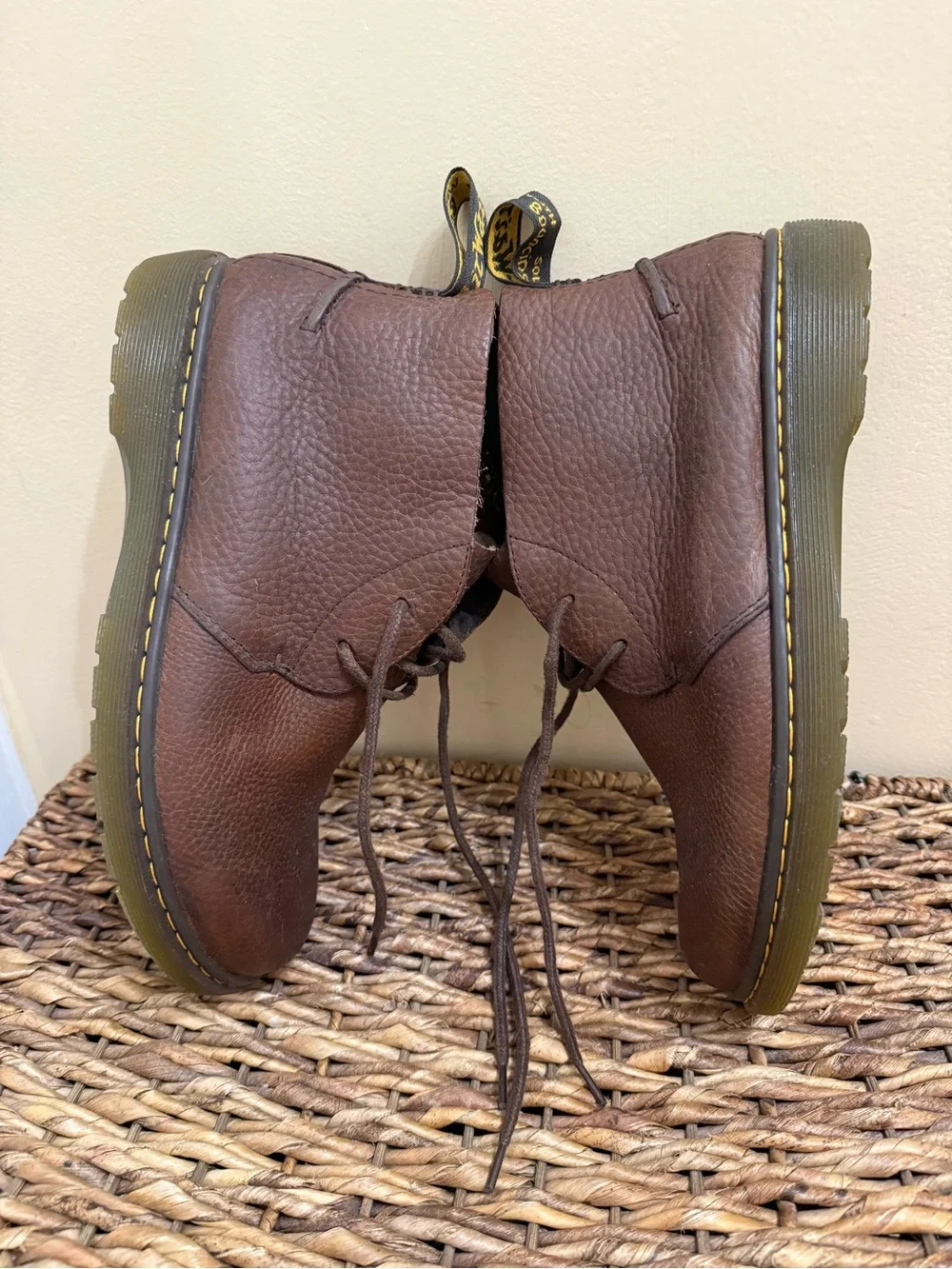 Dr. Martens Ember Brown Leather Chukka Boots sz 9